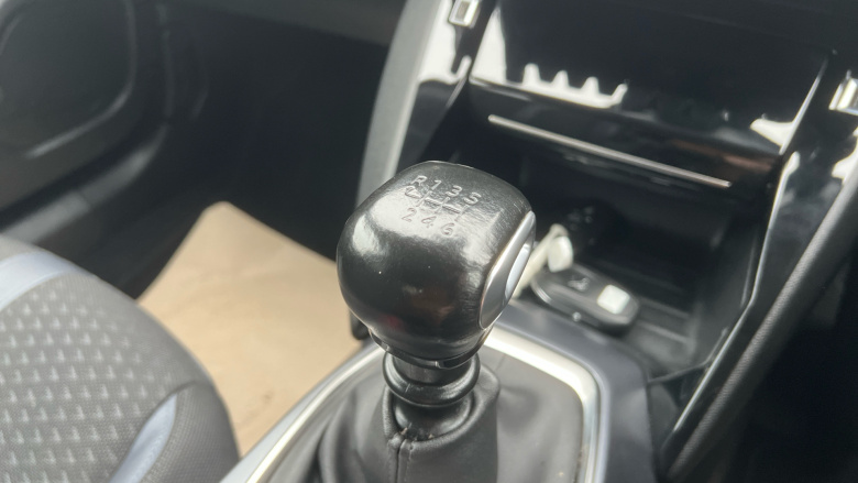 Peugeot 2008 1.2 PureTech 130 Allure Premium 5dr Petrol Estate